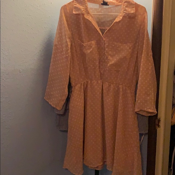 Dress and dressy top - Picture 2 of 4